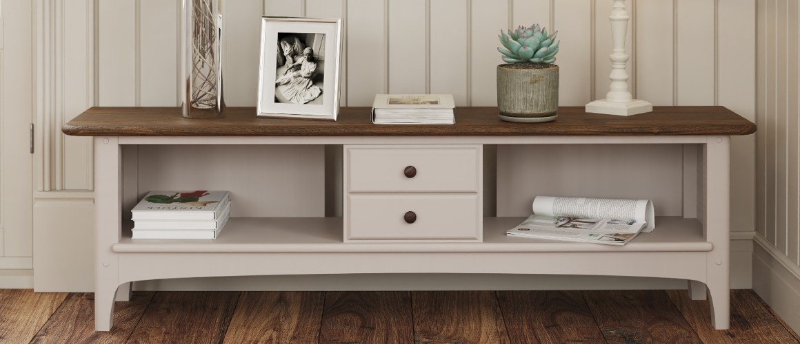 NEW Laura Ashley Hapton NEW Laura Ashley Hapton