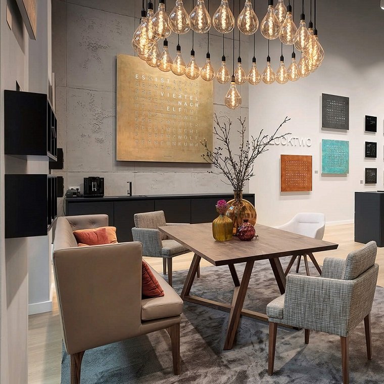 Create a ticking focal point. 