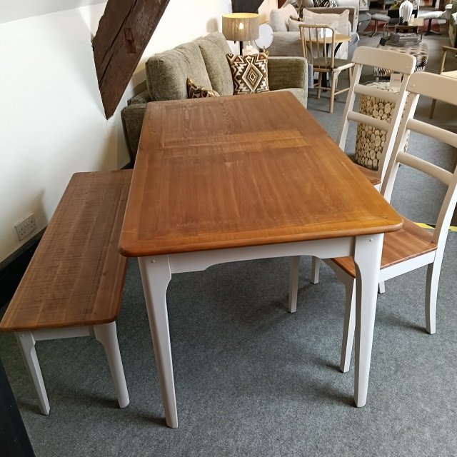 Qualita HAPTON Extending Dining Table with Bench and 2 Chairs